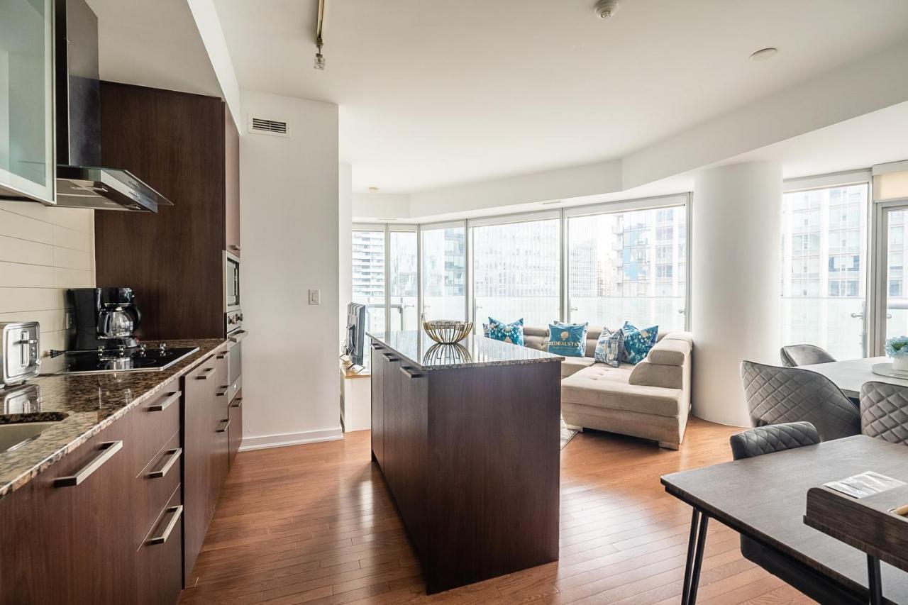 Globalstay. Amazing Downtown Apartments Торонто Екстериор снимка